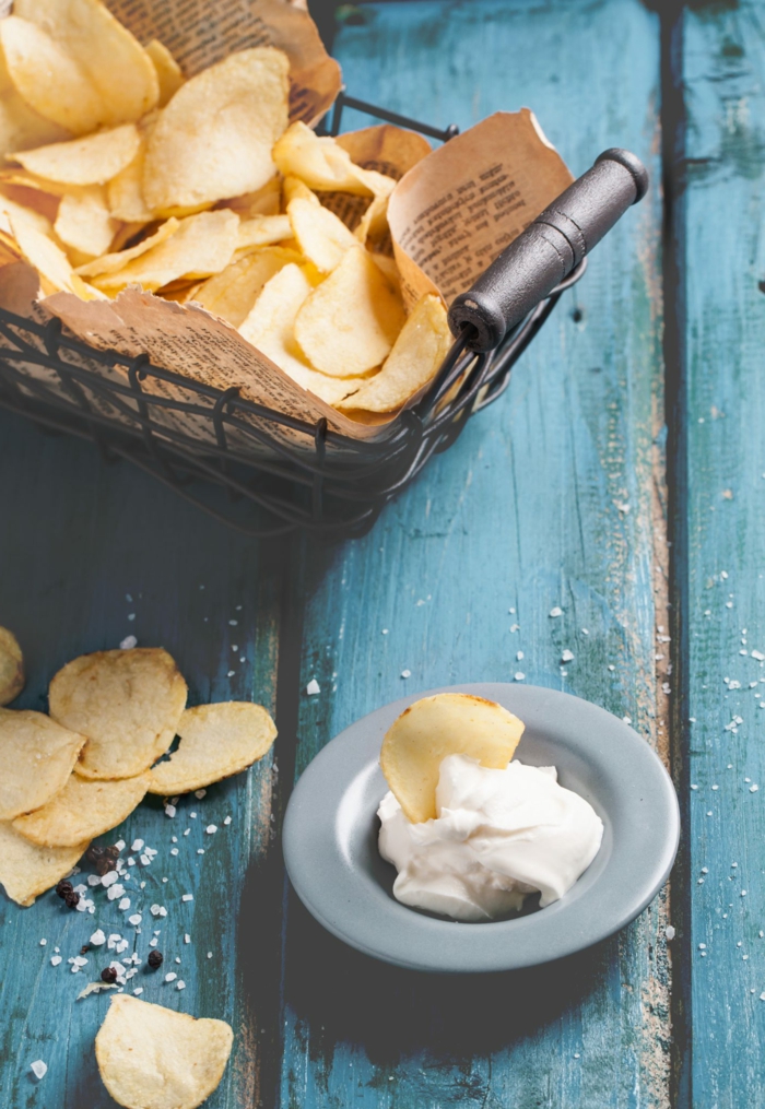 körbchen mit kartoffelchips hausgemacht chips selber machen ofen mit rezept