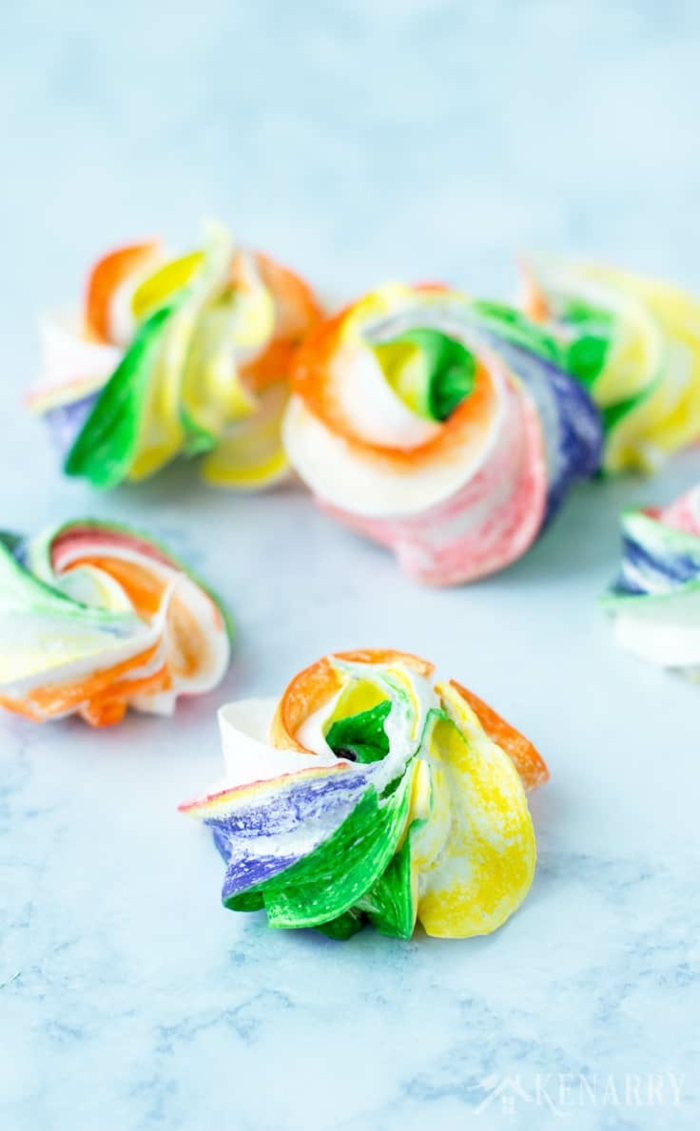regenbogen meringue süßigkeiten rezept baiser selber machen leicht und schnell französisches gebäck