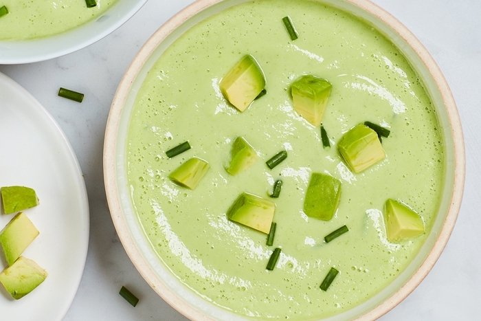 kalte vorspeisen sommer gesunde gerichte zum abnehmen suppe mit avocado rezepte unter 30 minuten