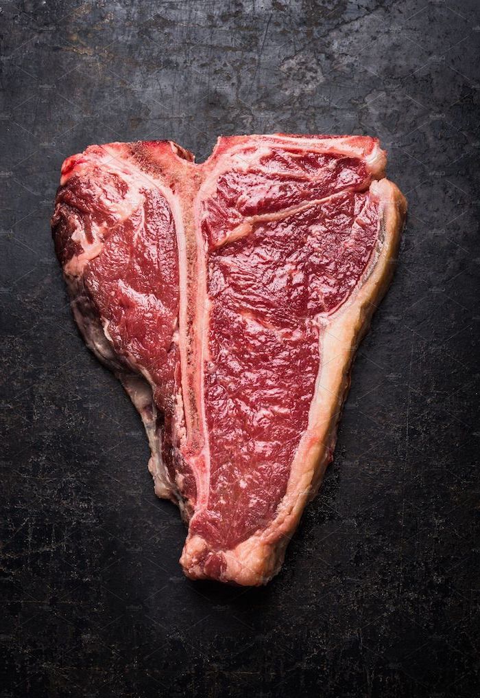 t bone steak rib eye steak grillen entrecote braten grillen großes stück t bone steak