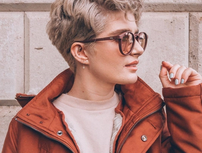 long pixie cut damenfrisuren 2021 moderne praktische haarschnitte blonde haare