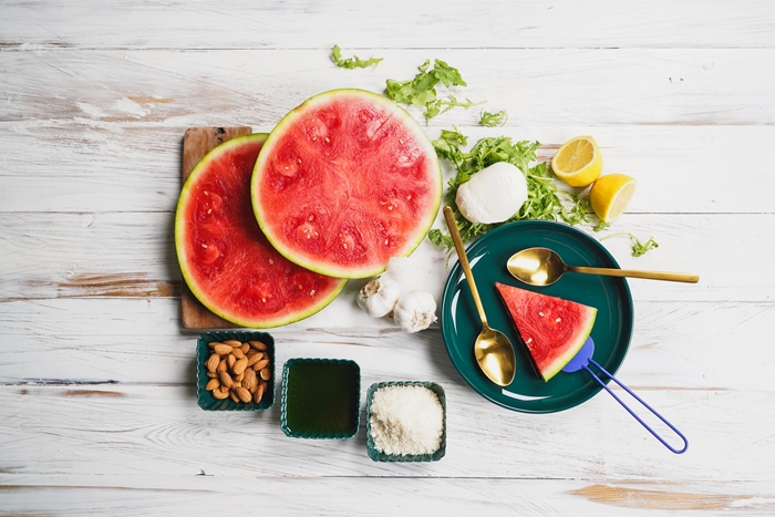 wassermelonensalat einfacher salat für den sommer mit wassermelone schnelles rezept