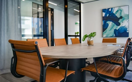 ein tisch modernen konferenzrau einrichten