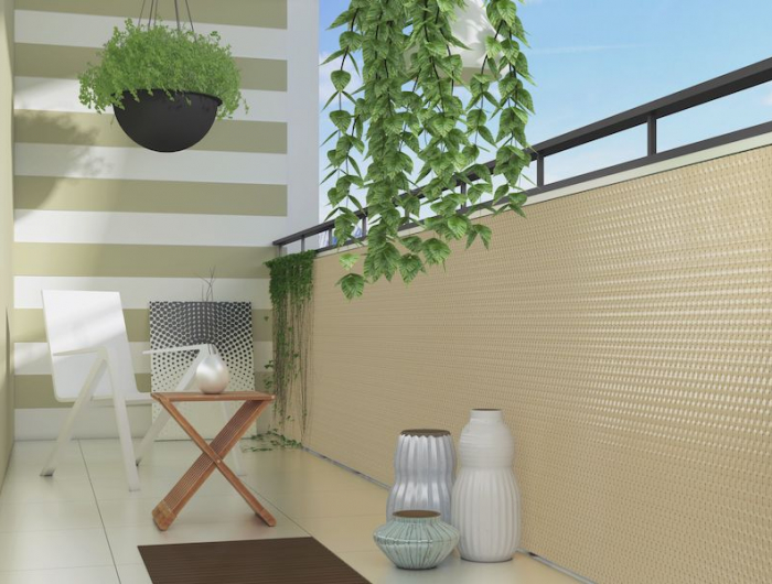 stahlzaun sichtschutz balkon sichtschutz ideen mit matte aus polyrattan