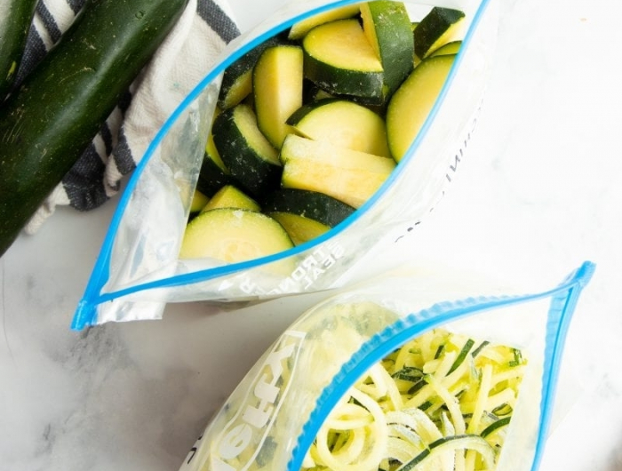 zucchini haltbar machen schritt für schritt anleitungen gefrierfachbeutel