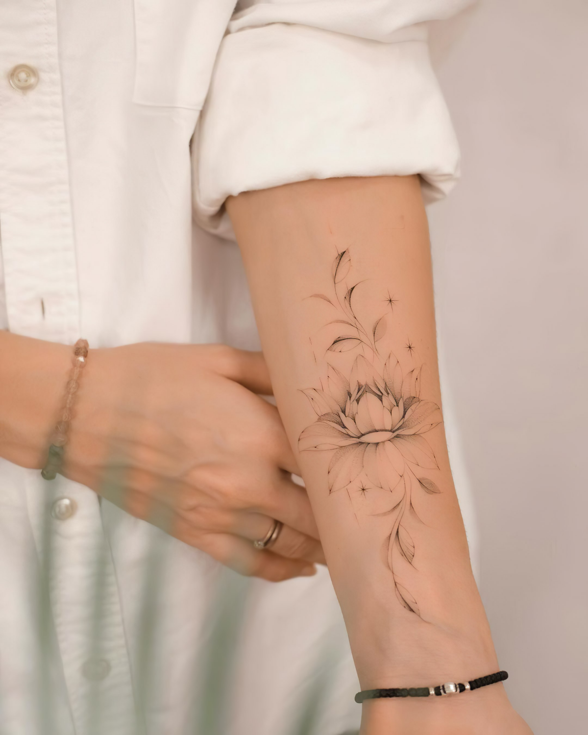 frische tattoo kunst frauen 2024