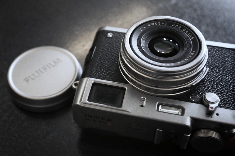 fotografieren foto tipps und tricks kamera für anfänger fujifilm retro kamera schwarz