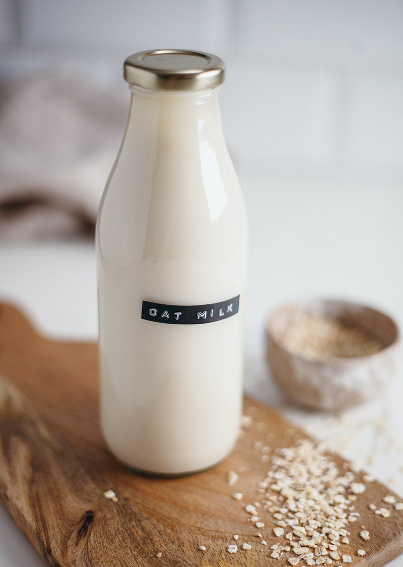 hafermilch selber machen fermentieren hafermilch in einer glasflasche