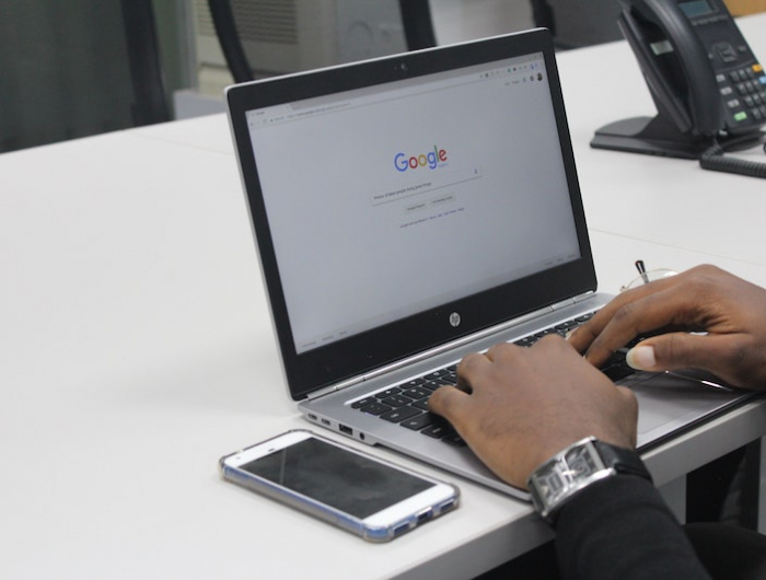 hp laptop google suchmaschine digital marketing werkzeuge