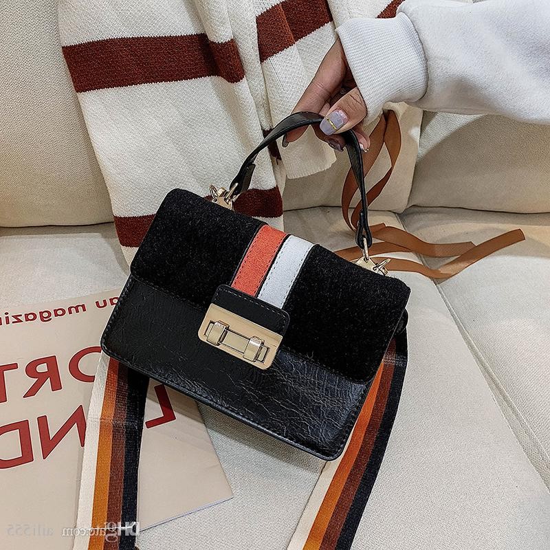 was trägt man im herbst 2021 trendfarben 2021 mode taschen kleine tasche clutch mit stoffgürtel schwarz rot