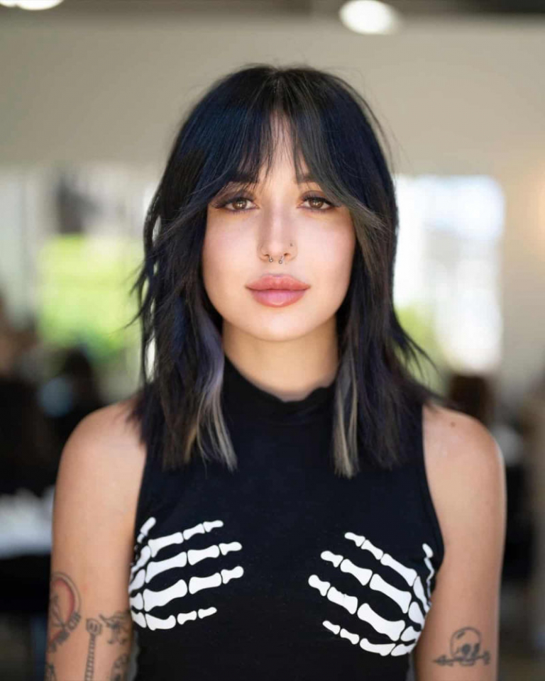 Schulterlange Haare Mit Pony Und Stufen Schulterlange Haare mit Pony - Stylische Inspiration - ArchZine