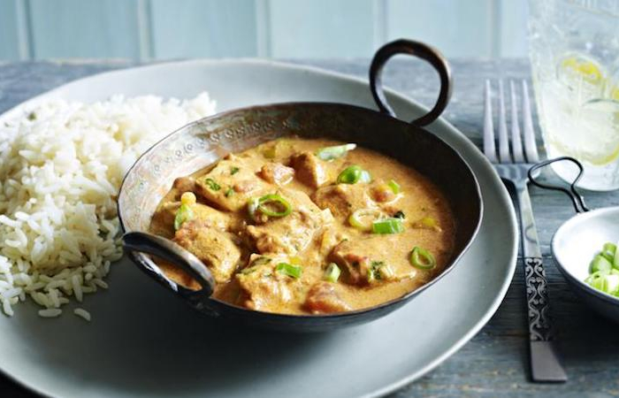 einfaches hähnchen curry ohne kokosmilch mit gemüse und schalotten