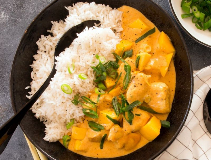 einfaches rezept für hähnchen curry ohne kokosmilch vegan mit mango und reis