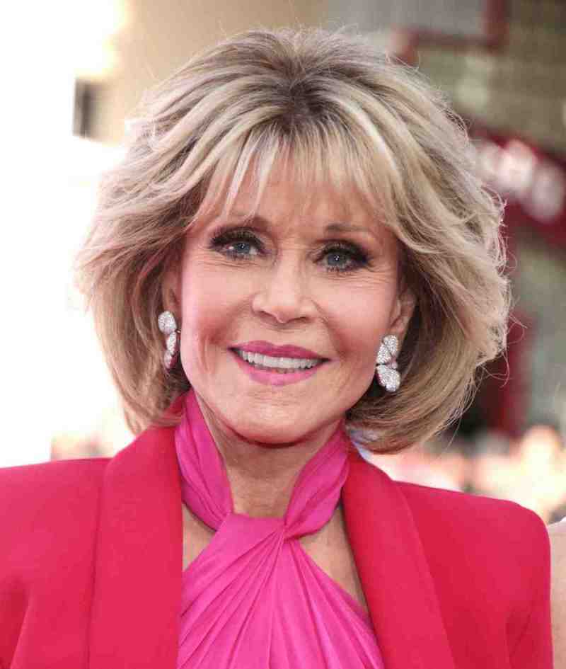 frisuren mittellang stufig mit pony ab 50 jane fonda bob frisur