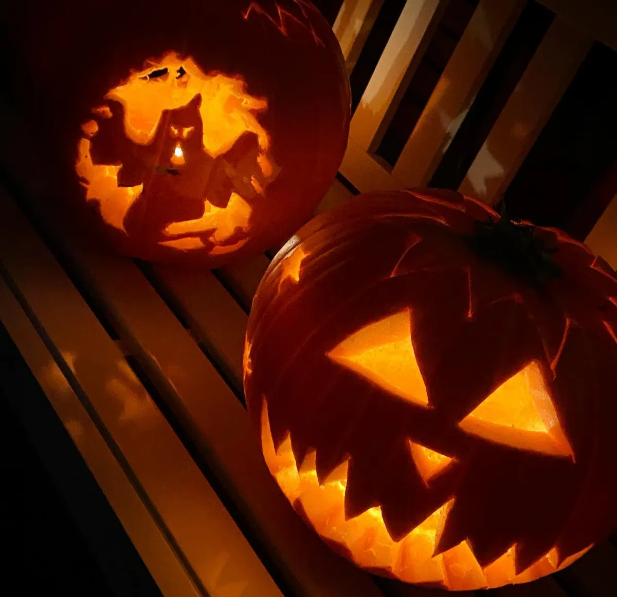 gruselige halloween kürbisse gespenster