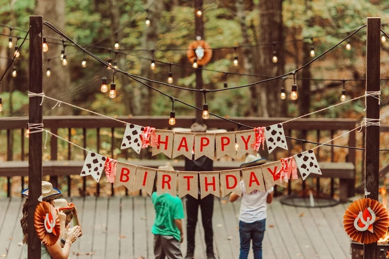 kindergeburtstag im herbst feiern im garten