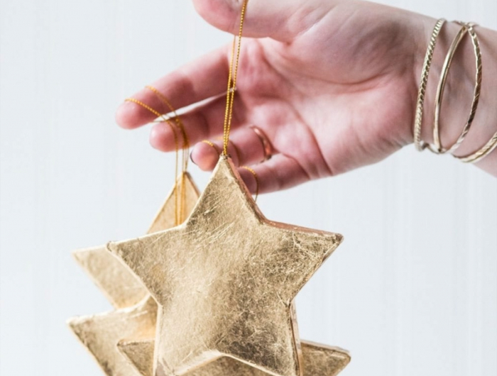 2 goldene sterne basteln kinder weihnachts dekoration ideen