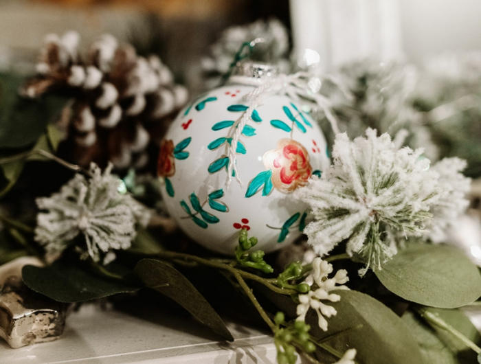 7 weihnachtskugeln glas mit floralen motiven dekoration weihnachten