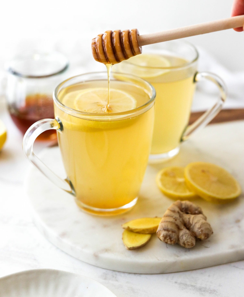gesunde rezepte ingwer schälen ingwertee zubereiten tassen mit tee