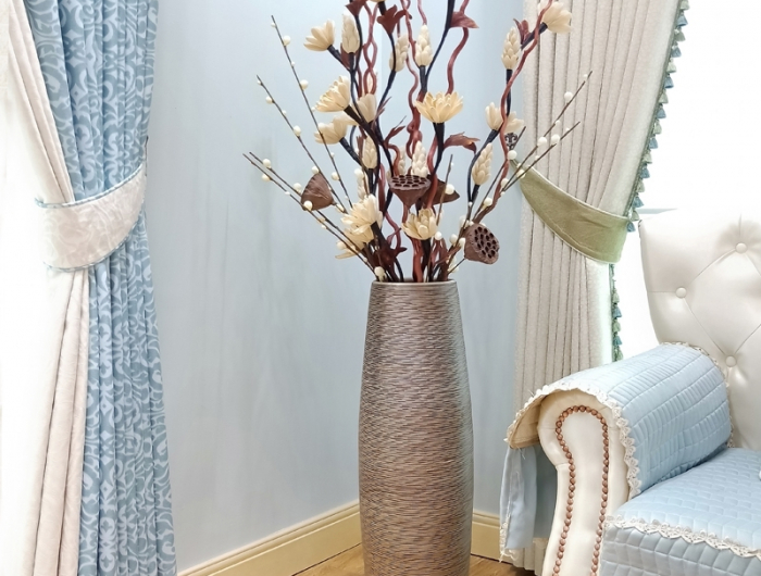 große vase dekorieren zweige mit blüten äste zimmerdeko beispiele