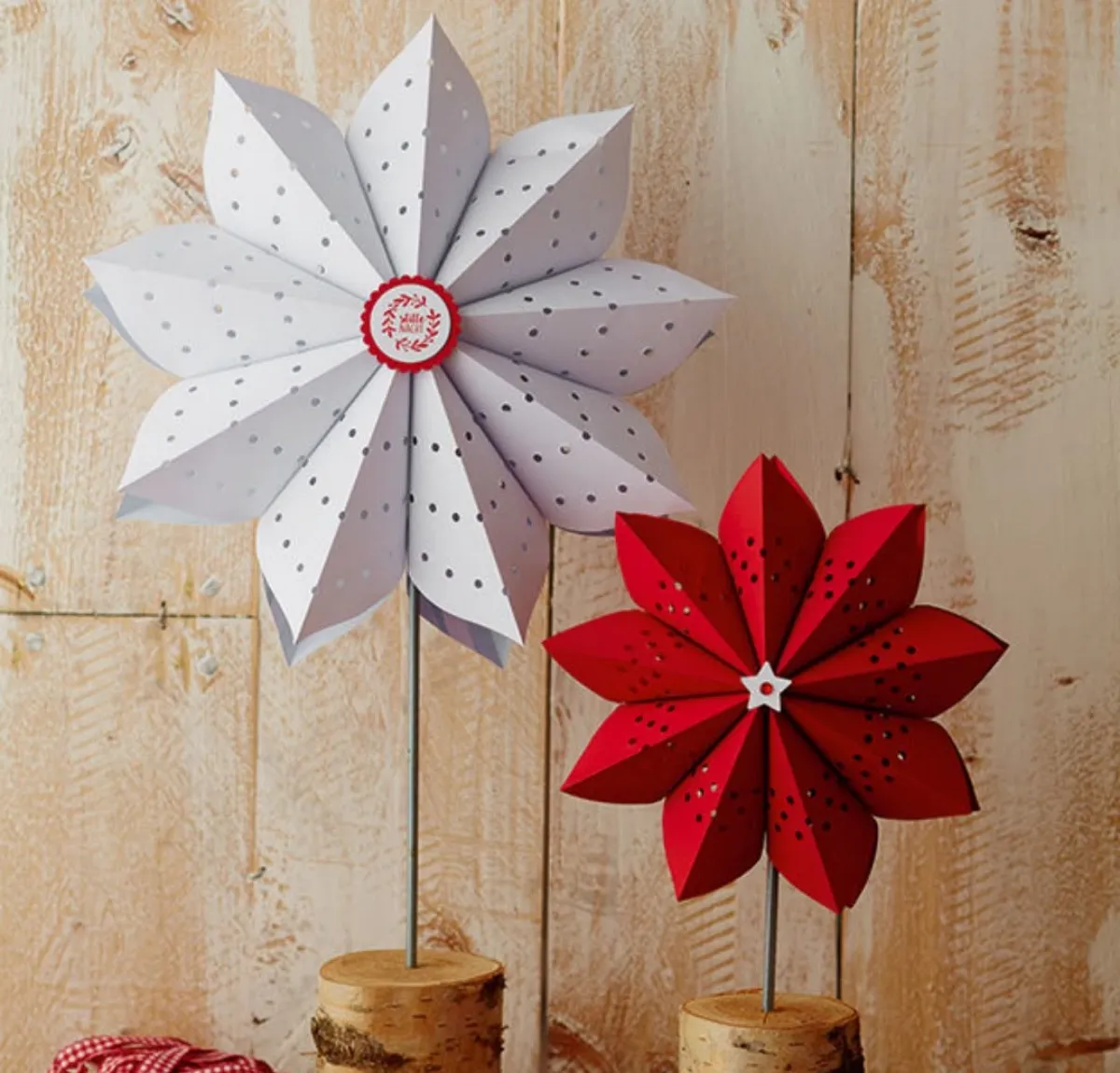 tischdeko weihnachten selber machen weißer roter weihnachtsstern aus papier