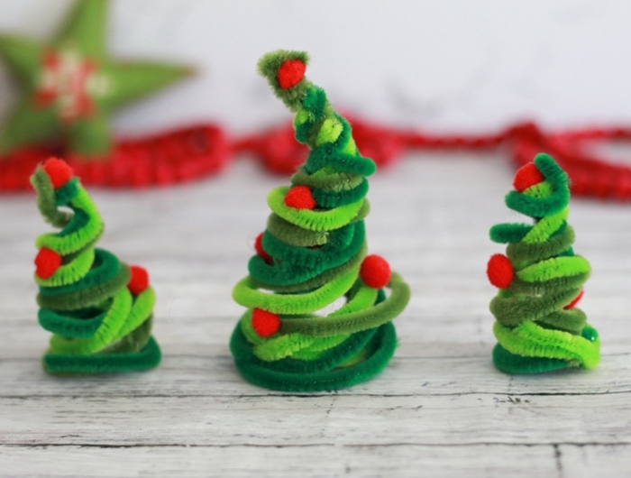 weihnachten kinder basteln weihanchtsbaum selber machen aus pfeifenreinigern