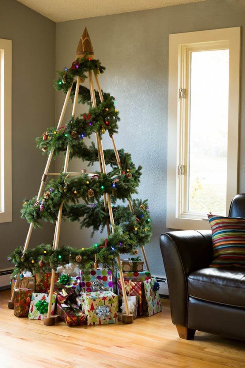 weihnachtsbaum alternative holz weihnachtsbaum nachhaltig weihnachtsbaum aus holzzweige girlande