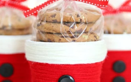 weihnachtsgeschenk für lehrerin basteln kekse in papierbecher
