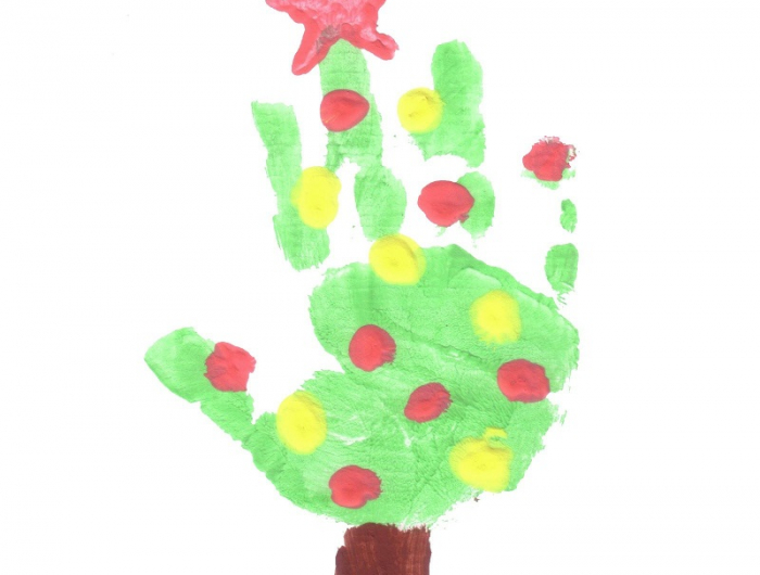 weihnachtswünsche lehrer karte mit handabdruck tannenbaum