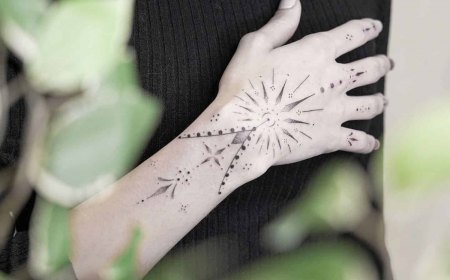 zarte hand tattoos fuer frauen in dot work