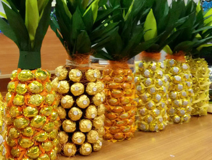 ananas mit ferrero rocher kugel weihnachten eine schöne idee