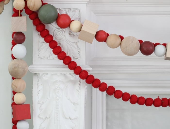 außergewöhnliche weihnachtsdeko selber machen girlande aus gefärbten holzperlen