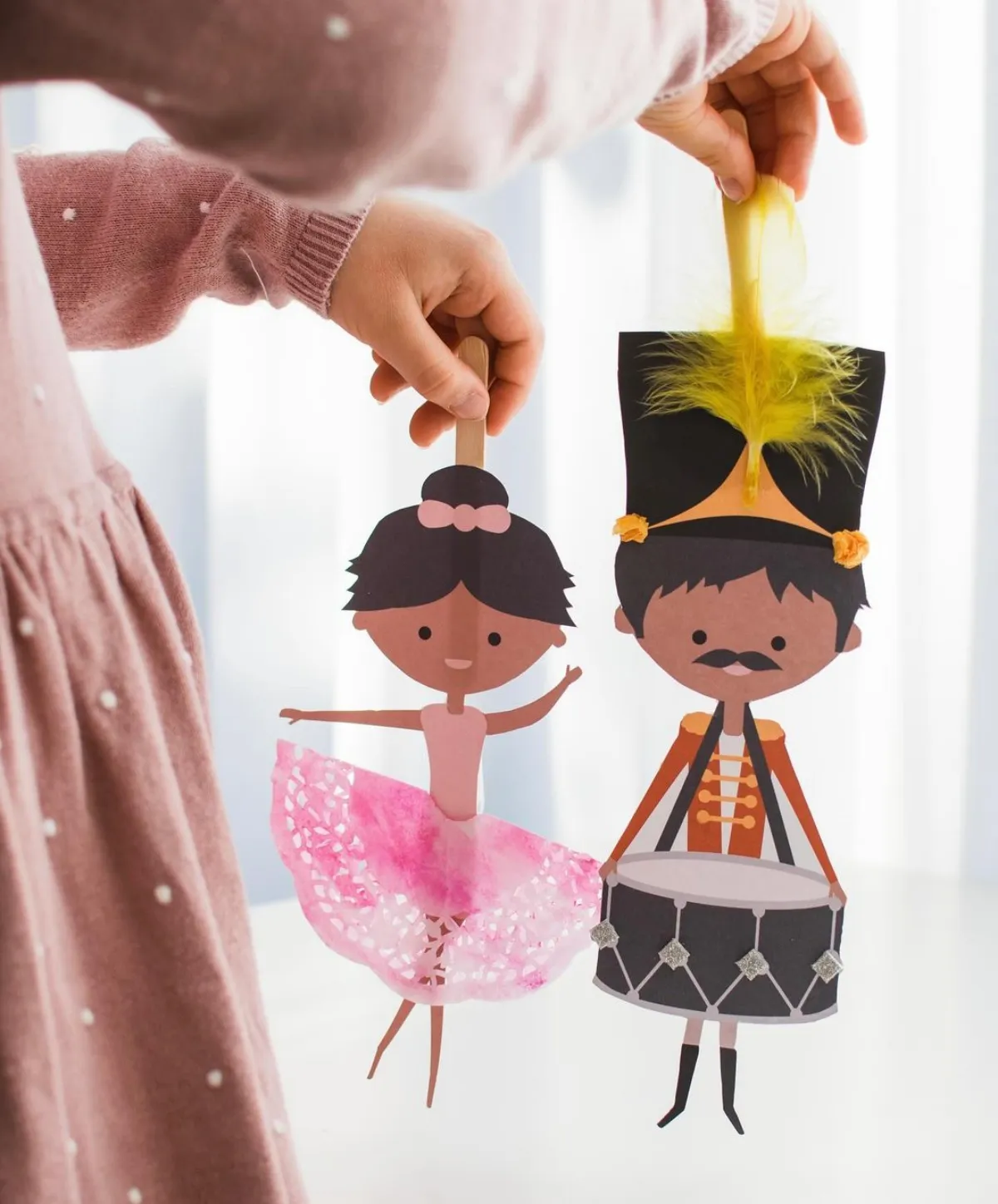 ballerina und nussnacker aus papier basteln diy christbaumschmuck