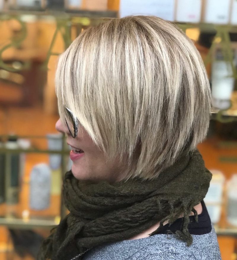 frisuren für wenig haare blonde frau mit choppy bob stufen