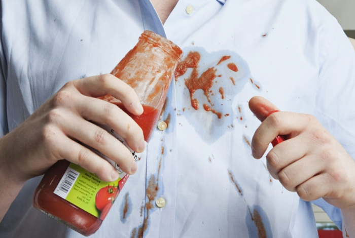 ketchup flecken entfernen kleidung hilfreiche informationen