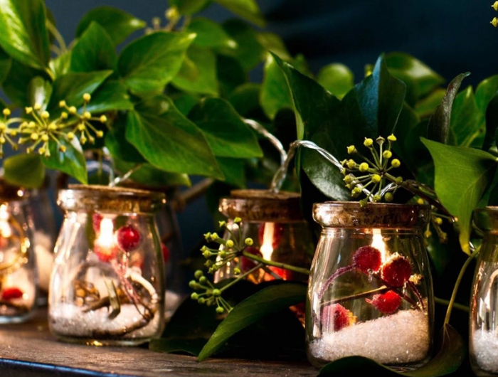 weihanchtsdeko selber machen gläser gefüllt mit weihnachtsartikeln