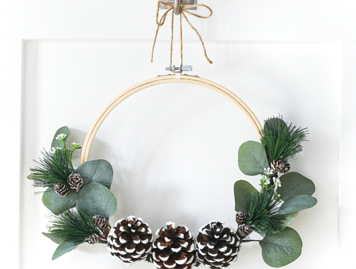 weihnachten dekoration selber machen metallring dekorieren tannenzapfen