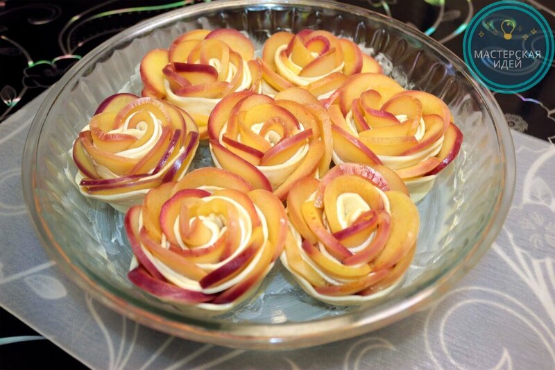 blätterteig blume mit apfel schön backen und genissen lecker und praktisch.jpg