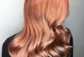 Haarfarben-Trend für den Frühling: Erdbeerblonde Haare