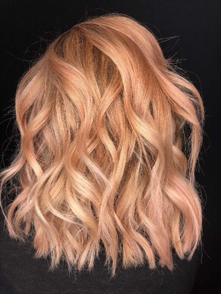 Haarfarben Trend für den Frühling Erdbeerblonde Haare