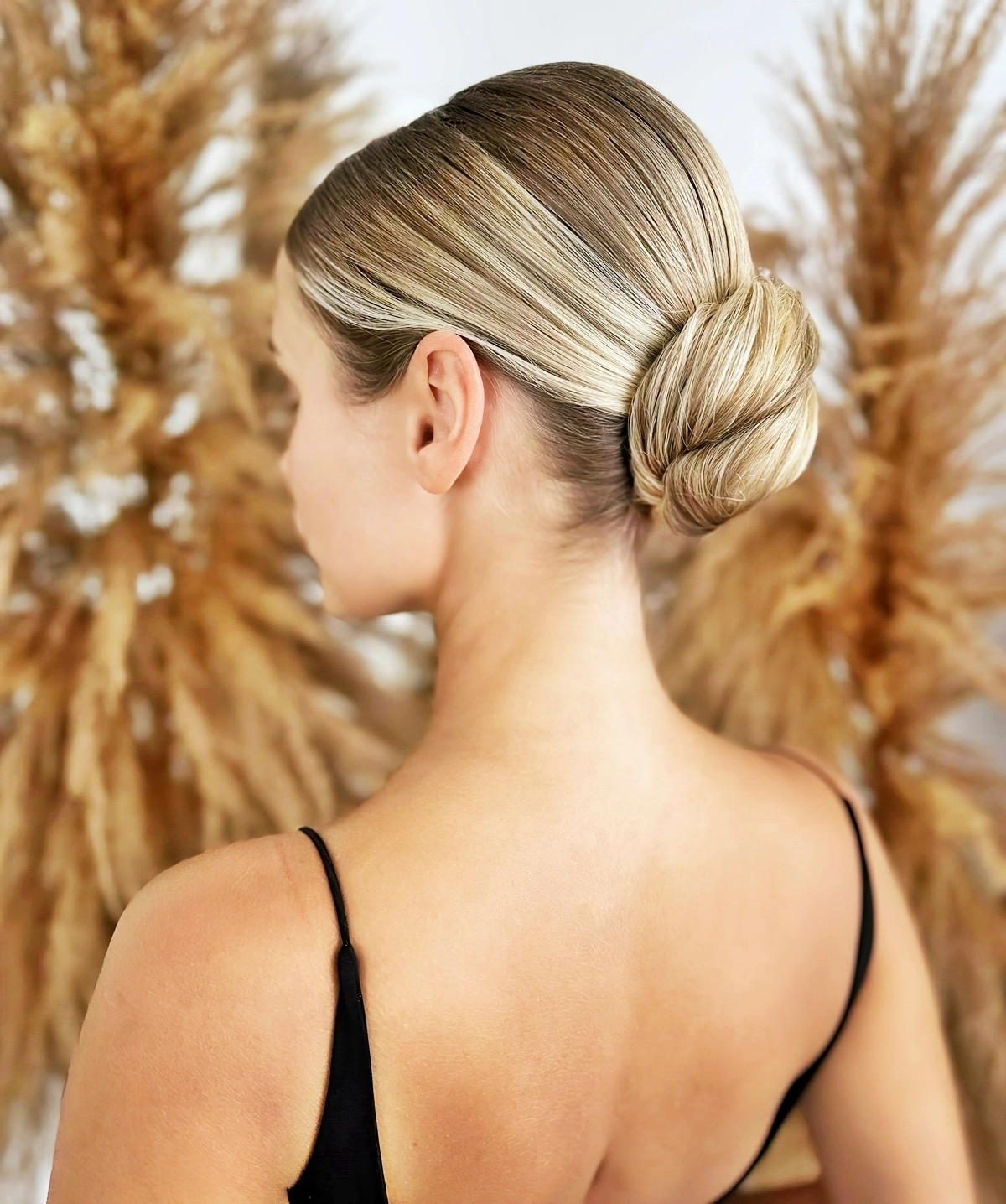 hochsteckfrisuren fuer mittellanges haar ballerina dutt blonde haare dutt frisuren ideen agatabalawender