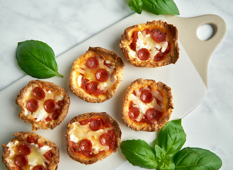 kleine pizzen party snacks selber zubereiten leckere ideen