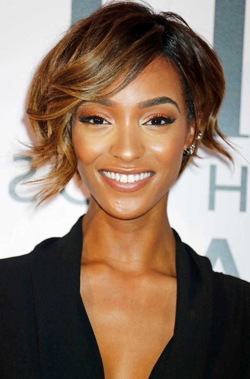 long pixie cut jourdan dunn karamellbraun seitlicher pony