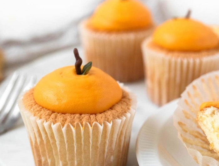saftige muffins mit joghurt und mandarinencreme rezept