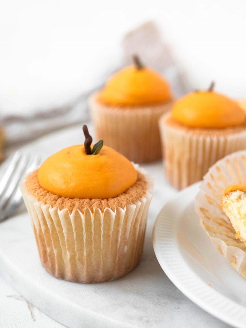 saftige muffins mit joghurt und mandarinencreme rezept