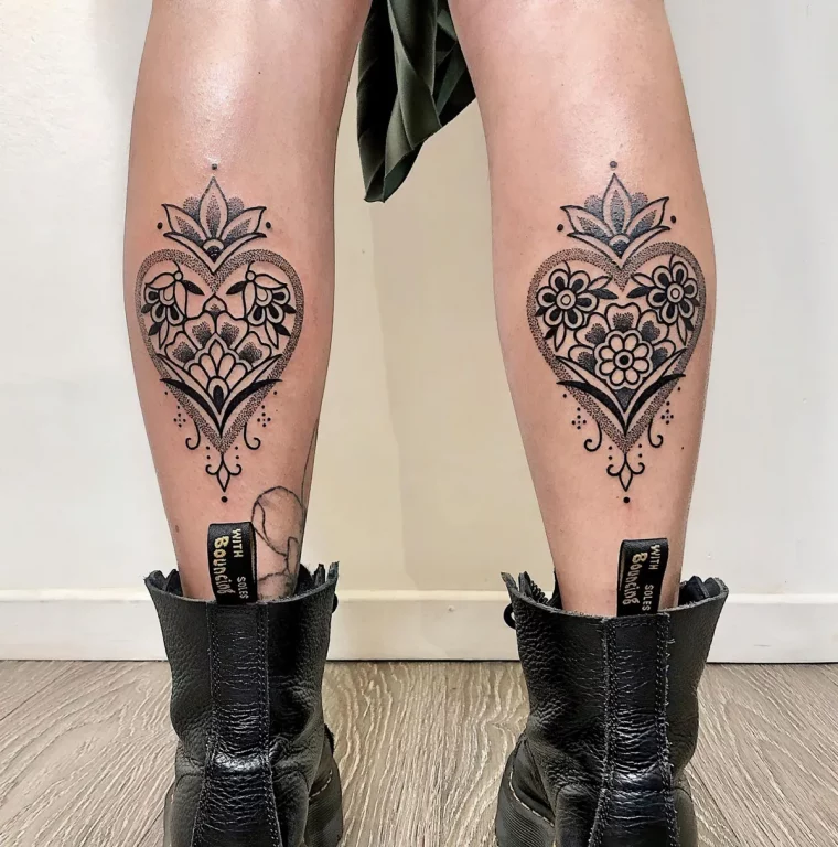tattoos an beiden beinen große herzen mit details