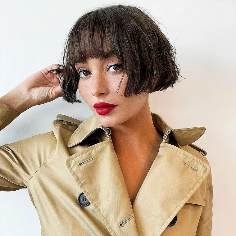 bubikopf frisur moderne frisuren ideen kurzer bob mit pony 2024 erickinvisible