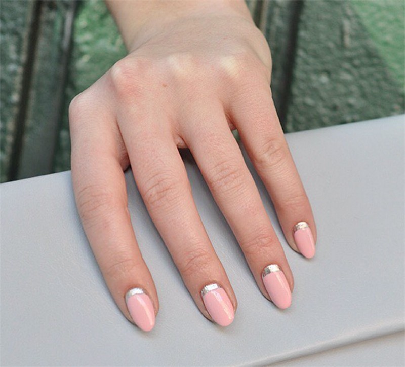 nageldesign french nails welche nagellackfarben sind 2022 im trend reverced french nails design rosa silber