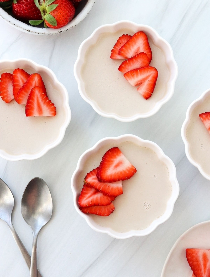 panna cotta ohne gelatine rezept mit erdbeeren nachtisch für gäste ideen