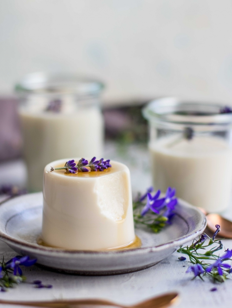 Wie macht man Panna Cotta ohne Gelatine?